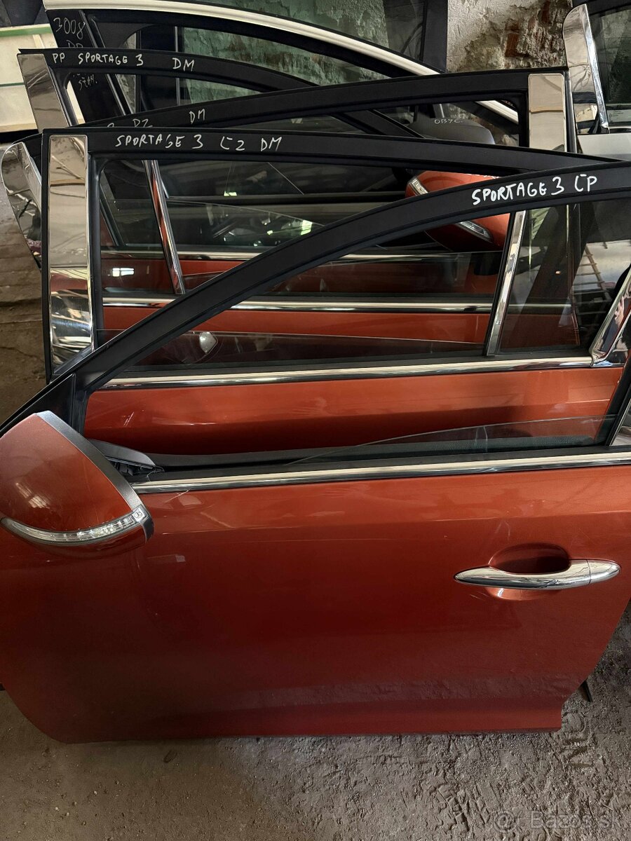 dvere na kia sportage 3