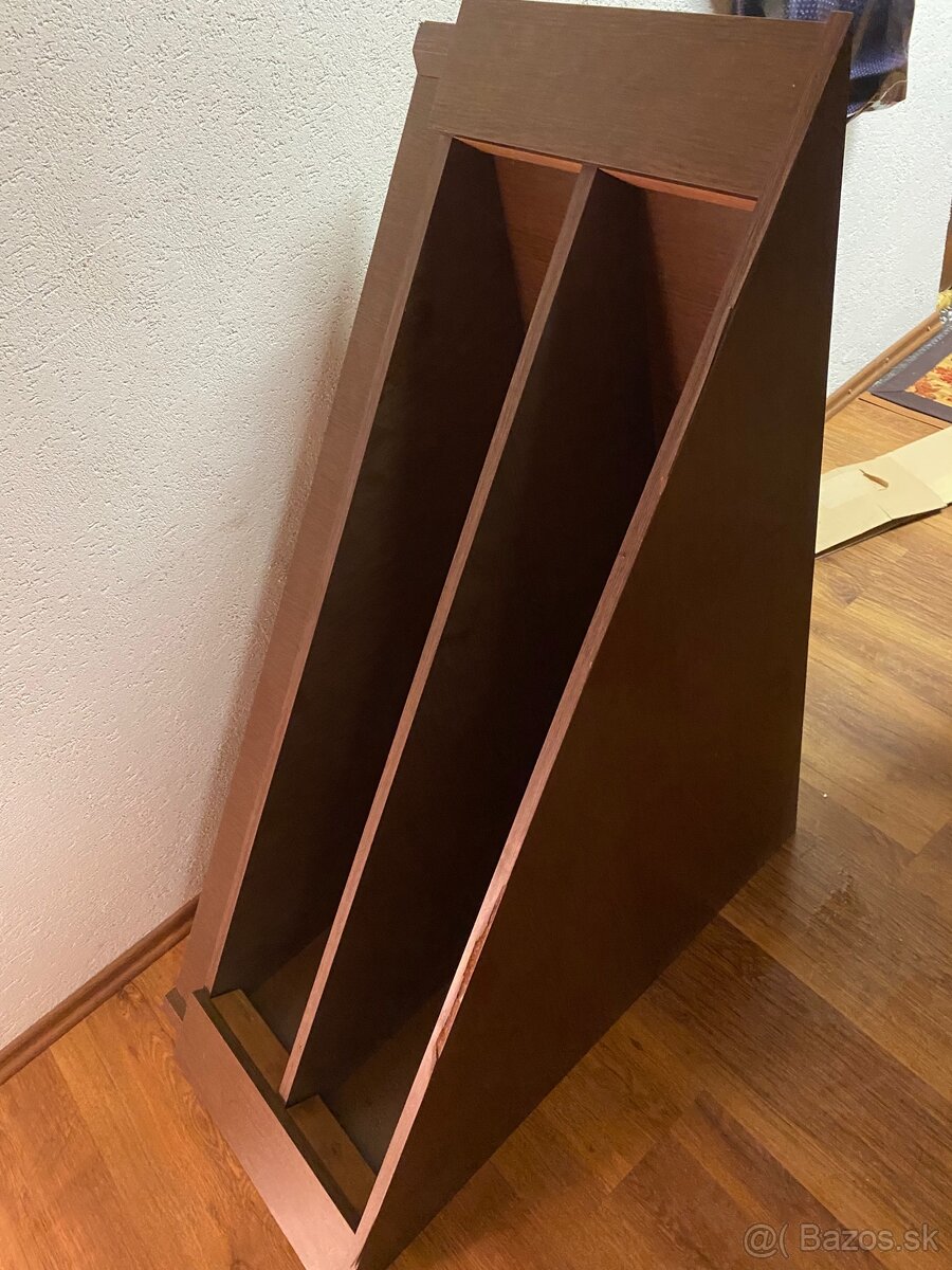 Drevený stojan / organizér na časopisy, fľaše alebo kartóny