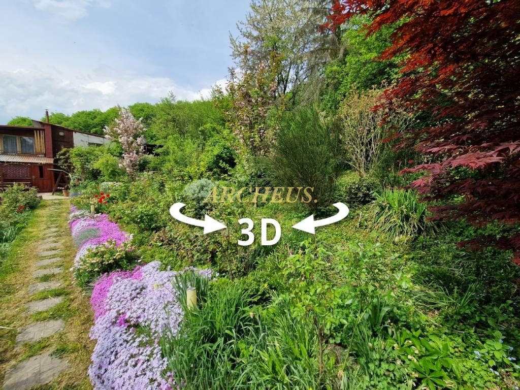 POZEMOK + STARŠIA CHATA - ČERMEĽ - 1058 m2