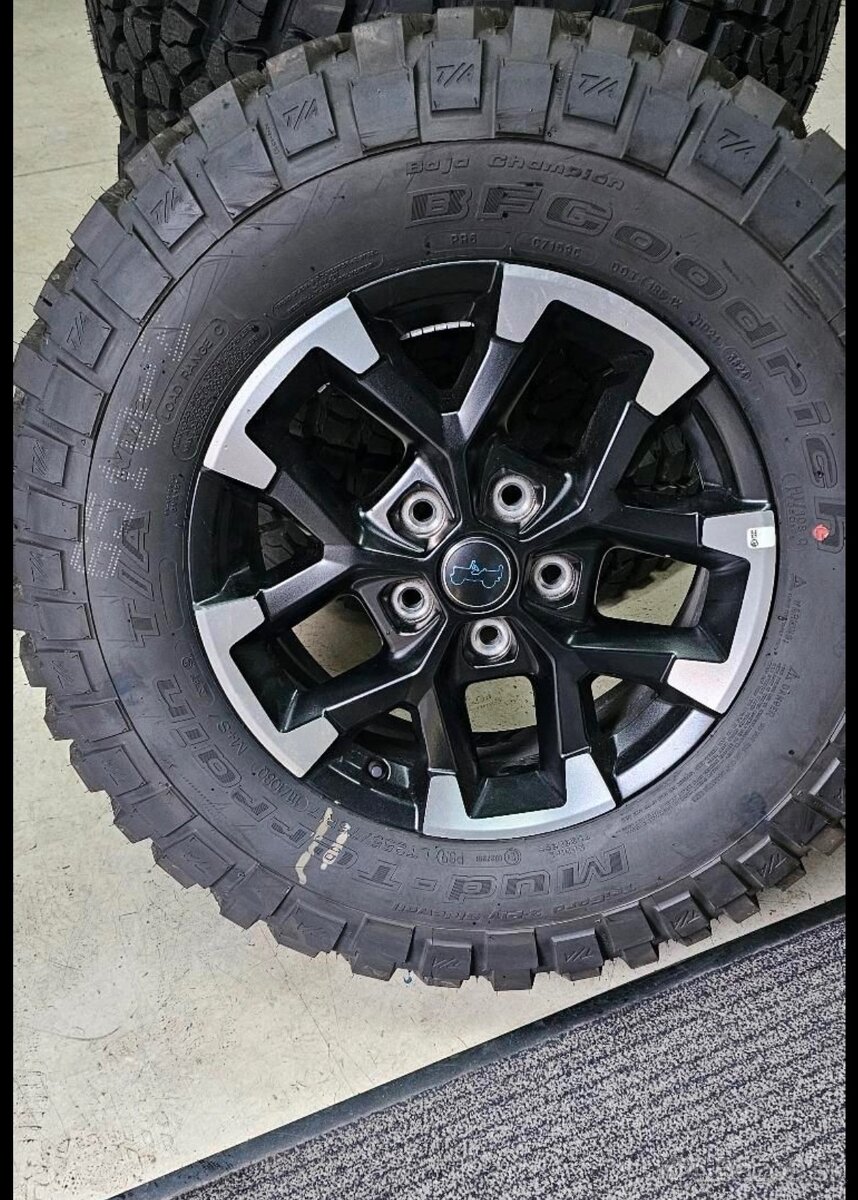 Kolesá Jeep Wrangler 255/75 r17 BF Goodrich