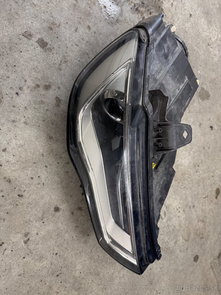 Prave svetlo audi A3 8V 2012-