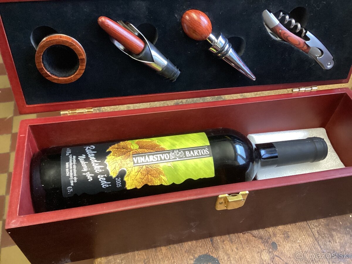 Kazeta s plným vínom