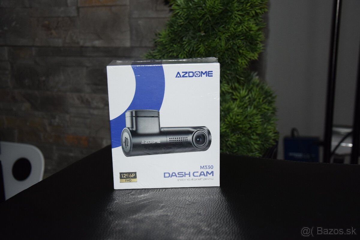 Autokamera AZDOME M330