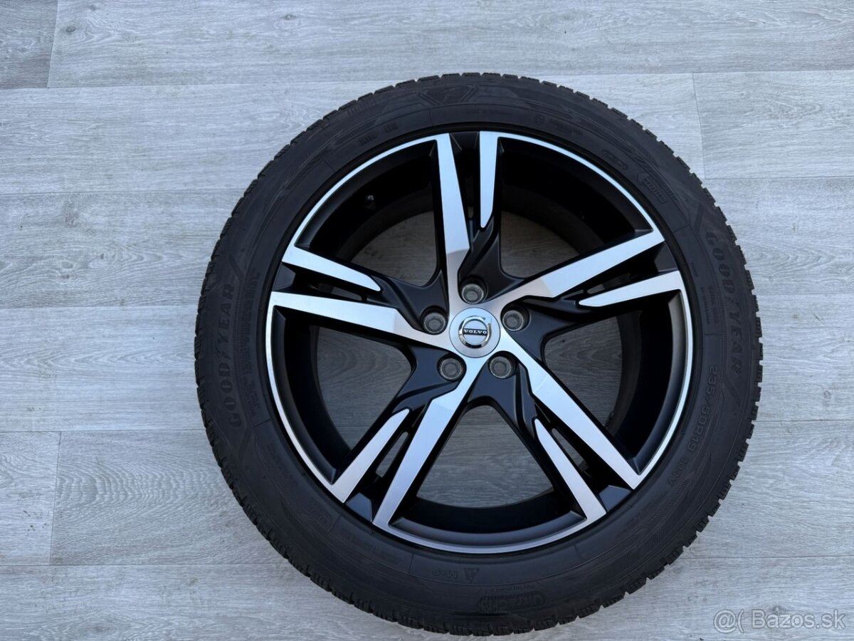 R19 KOLA VOLVO XC40/V90CC 235/50/19 R-DESIGN REF