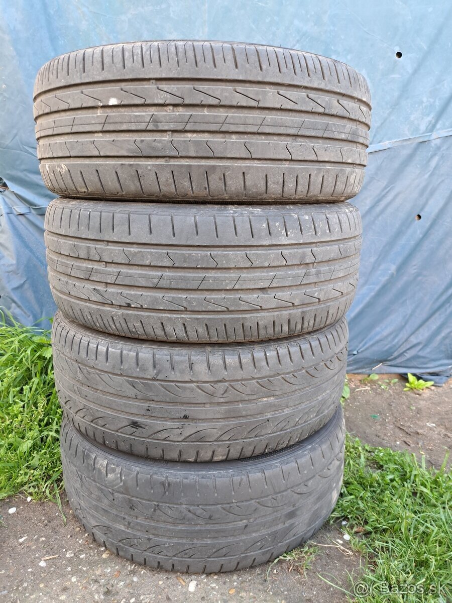 Ponúkame 4 zimné pneumatiky Hankook 205/45 R17