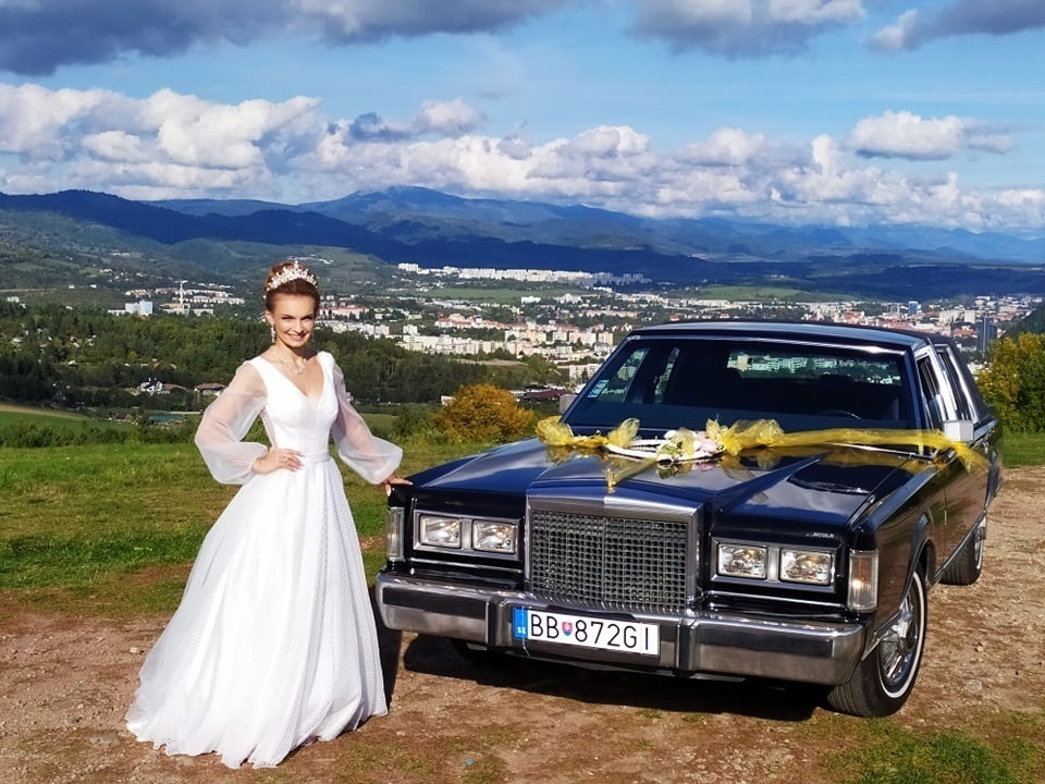 Lincoln town car 5.0i prerobený na karburátor ederblock