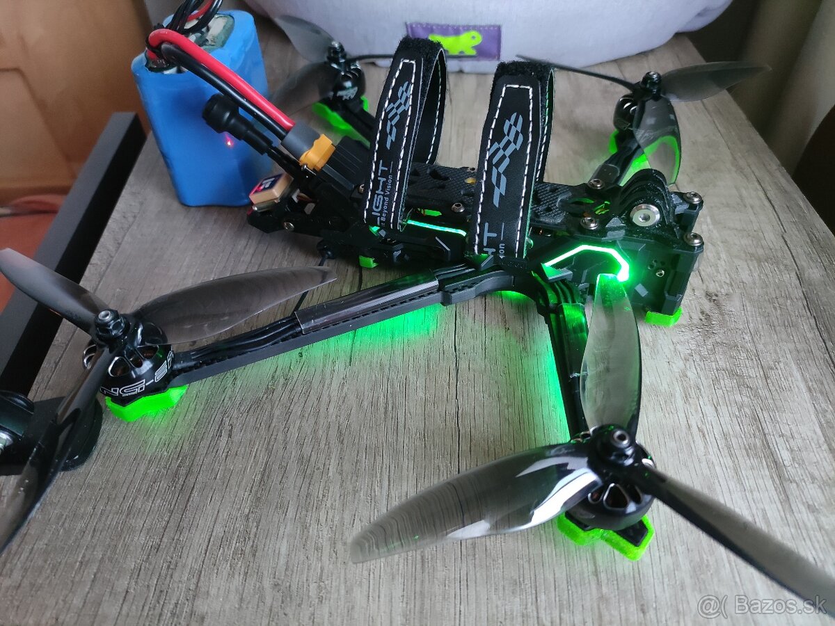 Dron Nazgul Evoque F6D V1 TBS Crossfire GPS