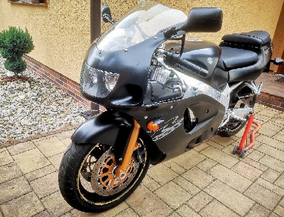 Suzuki GSX-R 600 Srad