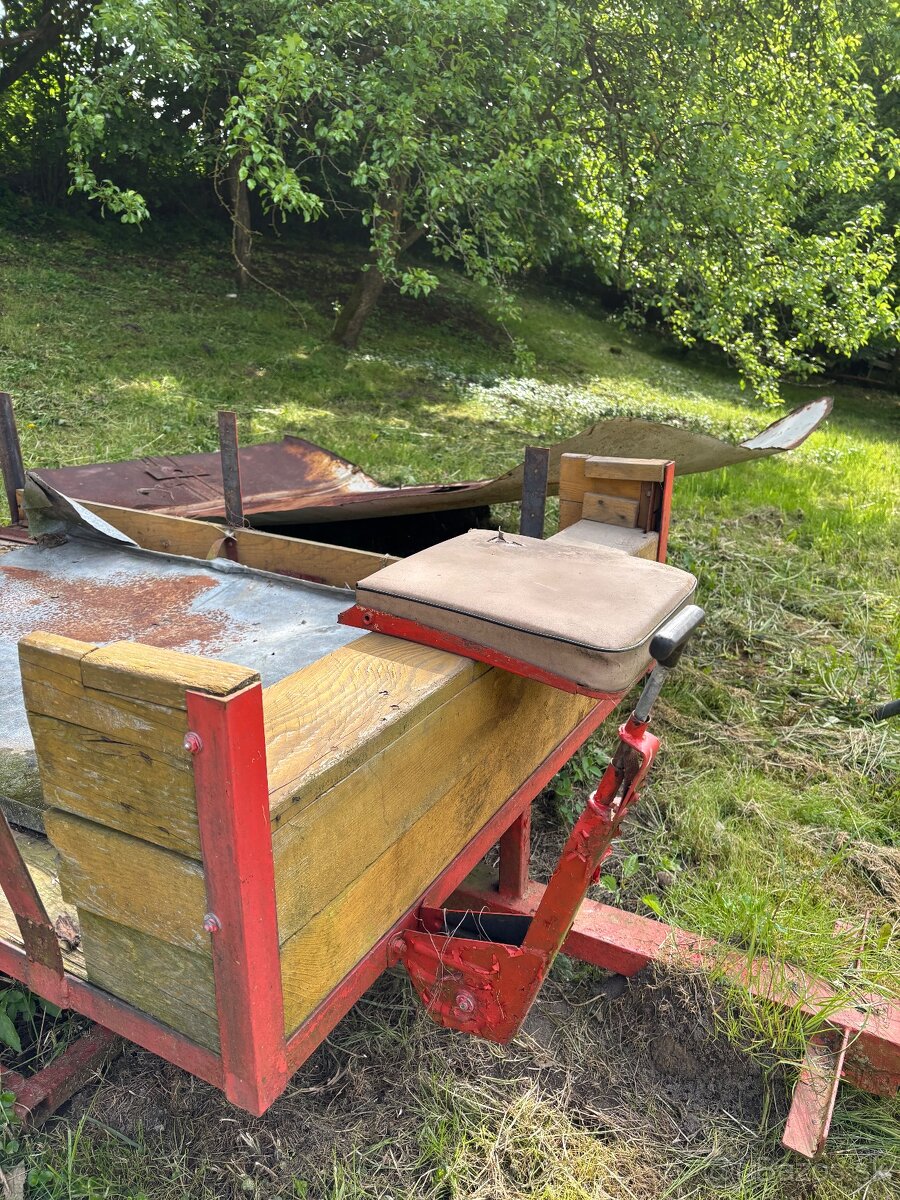 Vlečka za malotraktor