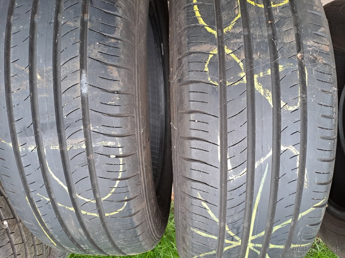 Letné Dunlop Enasave EC300+ 215/60/17 96H