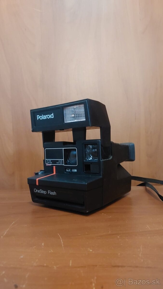 polaroid one step flash