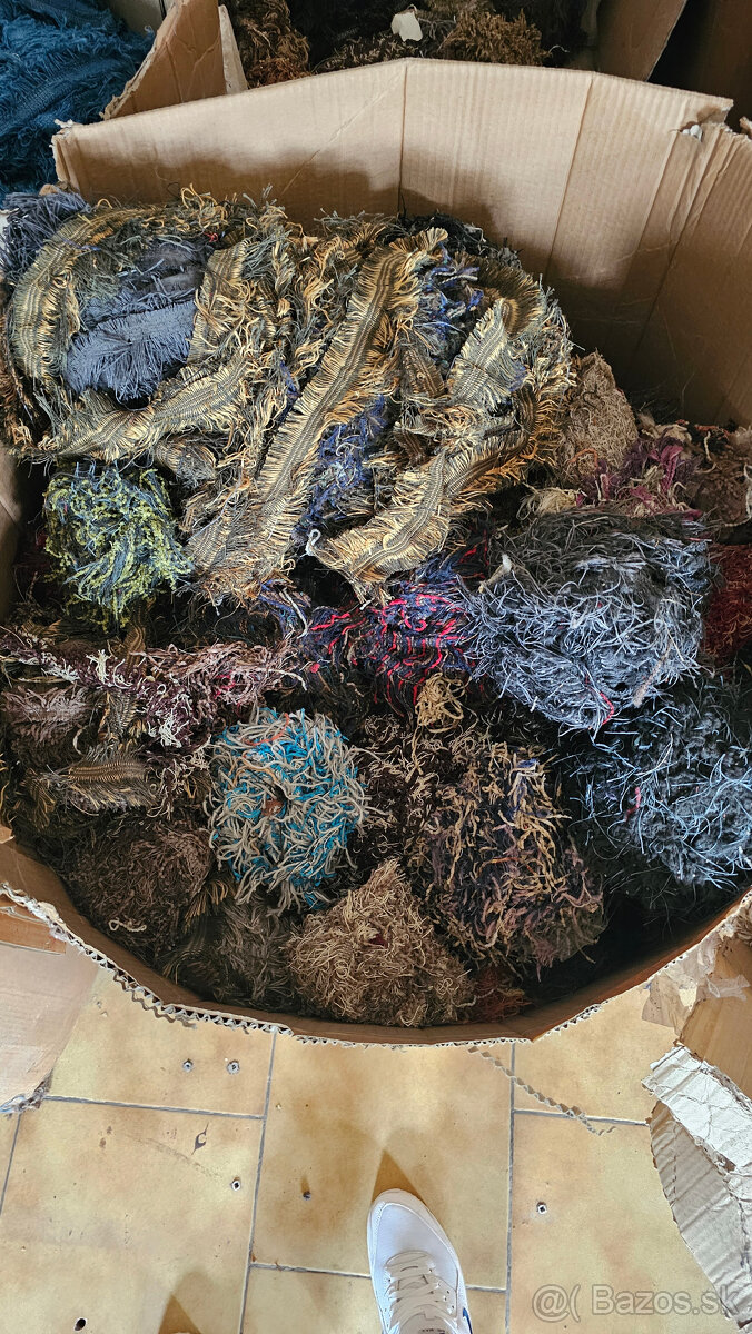 Pucvola - materiál na tkanie kobercov