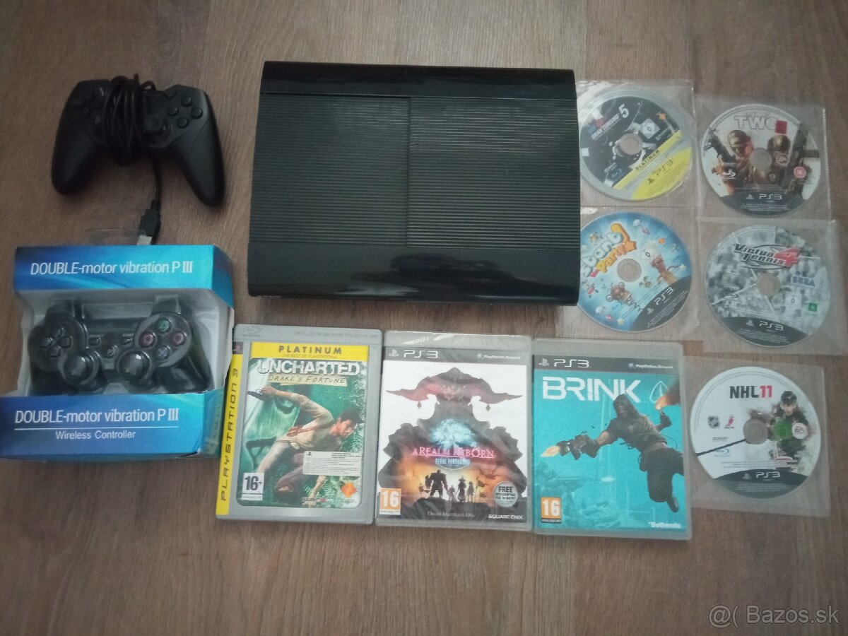 PS3 Superslim - 250gb hdd, 2 ovládače, hry