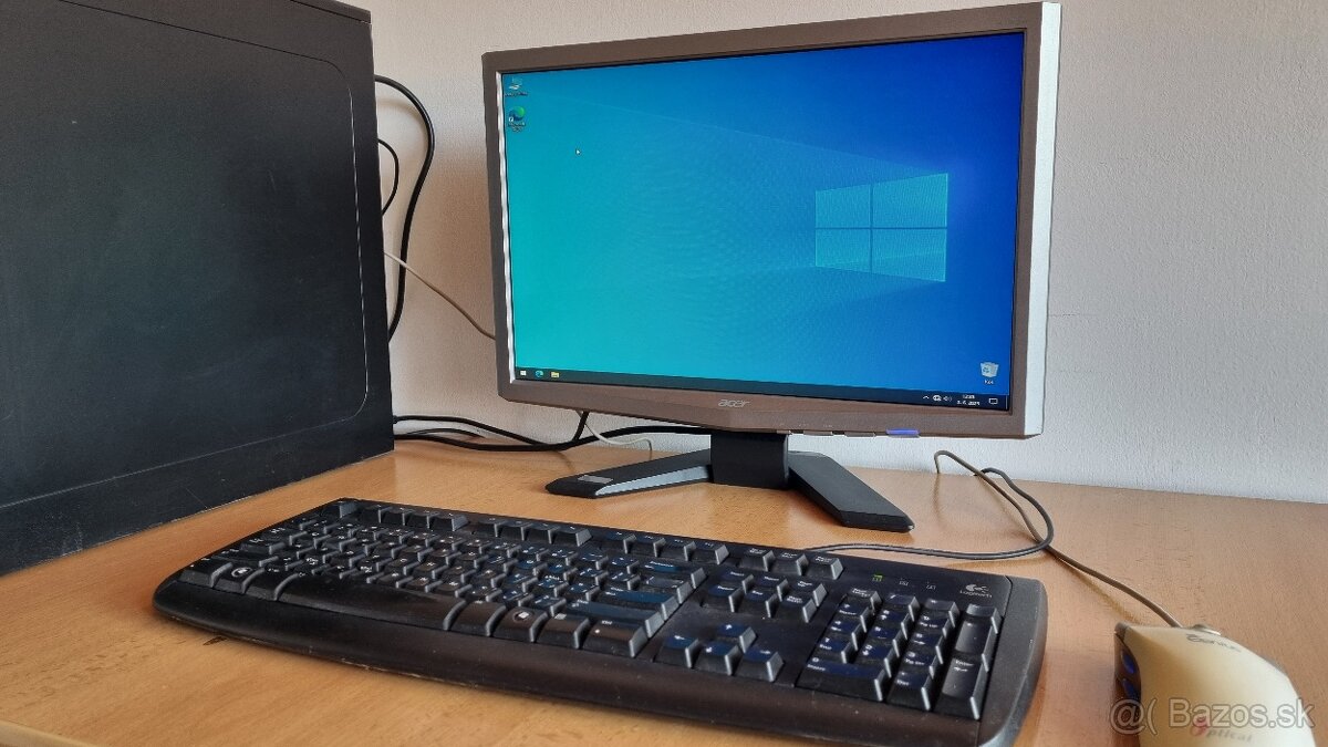 Počítač AMD Athlon 4450e, 2GB RAM, HDD 300 GB