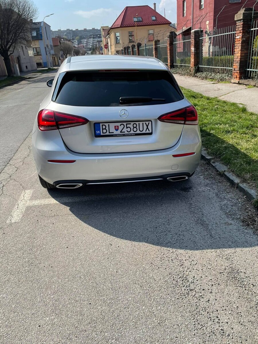 Predám Mercedes Benz A180 hatchback, kamera, asistenti,…
