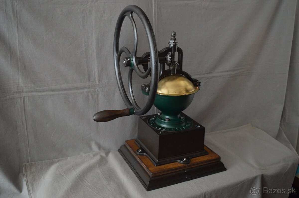 Mlynček na kávu Peugeot A 3