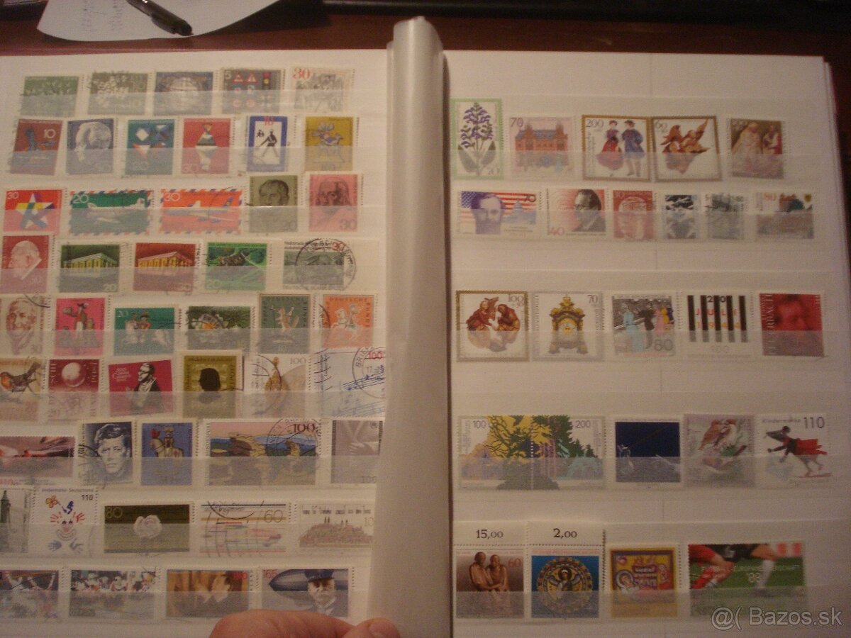 60 str. album A4 + 1300 rôznych známok Nemecko Európa Svet