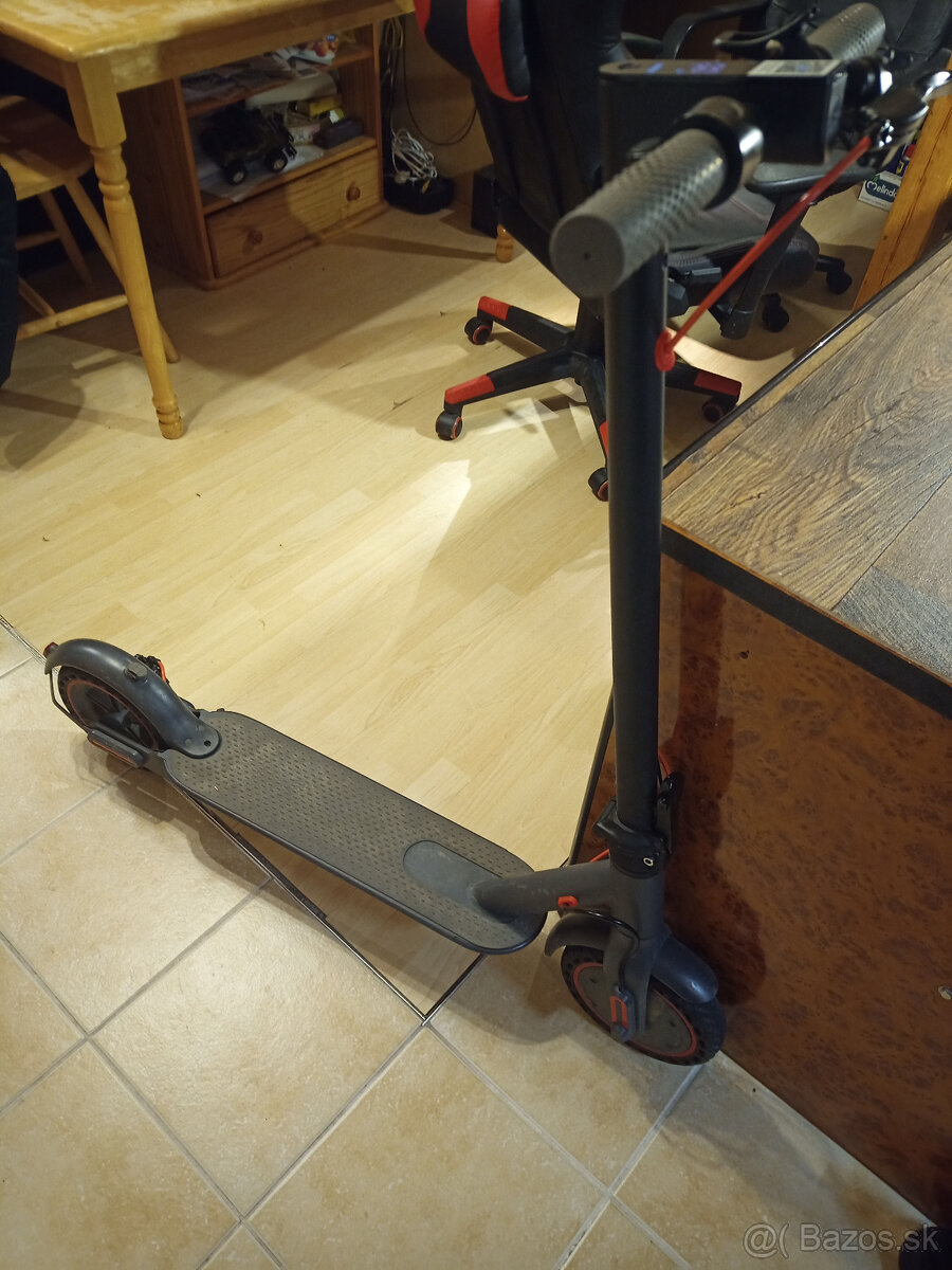 Kolobežka elektrická