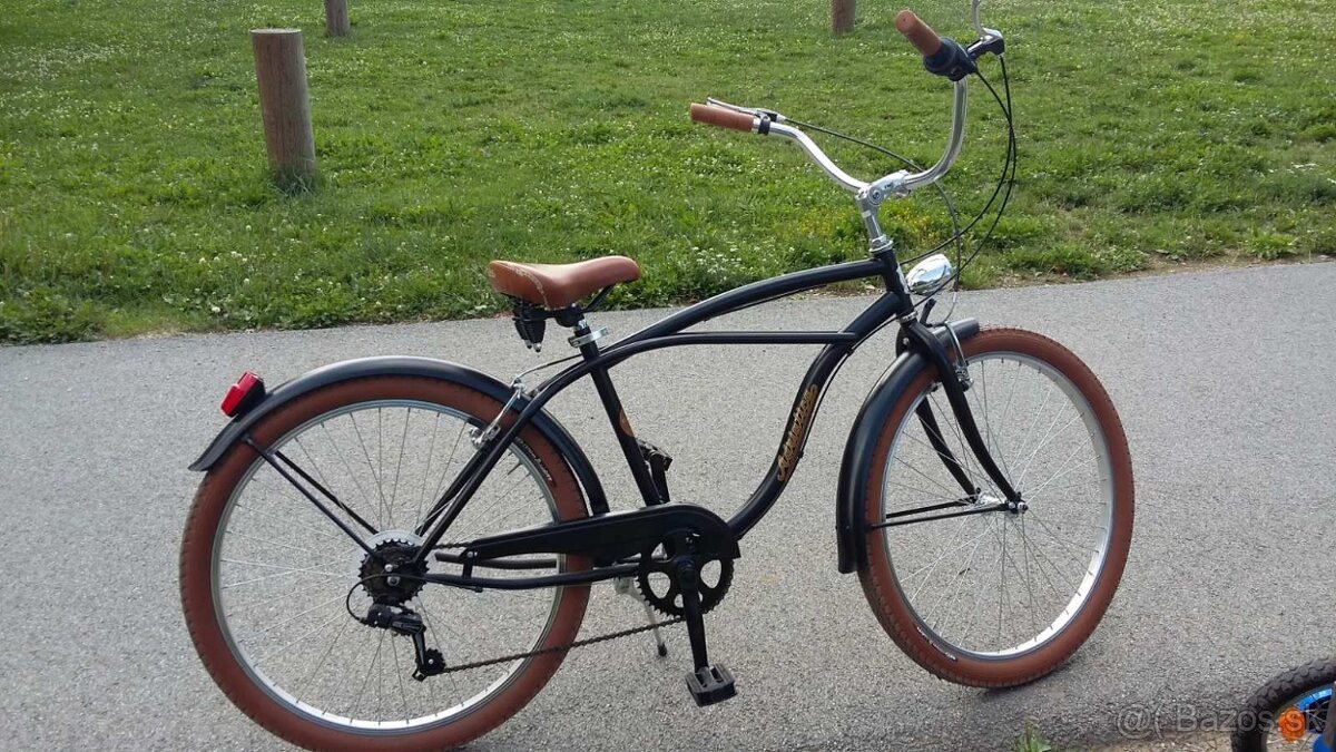 Mestsky retro bicykel