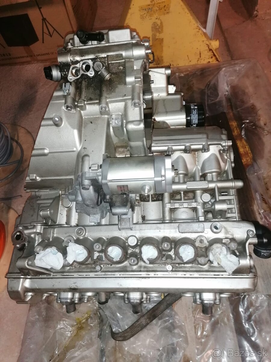 BMW 1600GT motor na náhradné diely