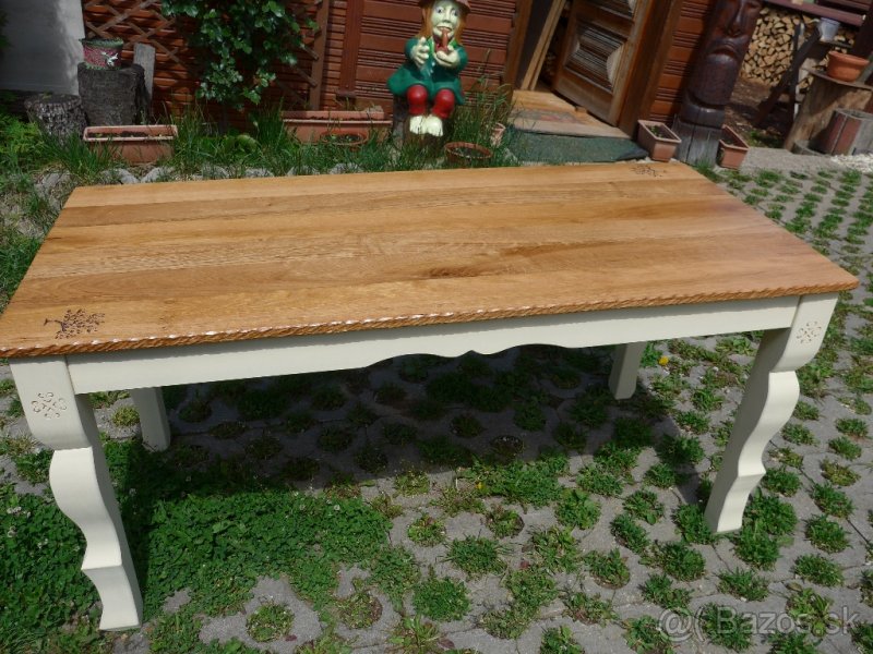 Masívny stôl v rustikálnom štýle - dub, javor