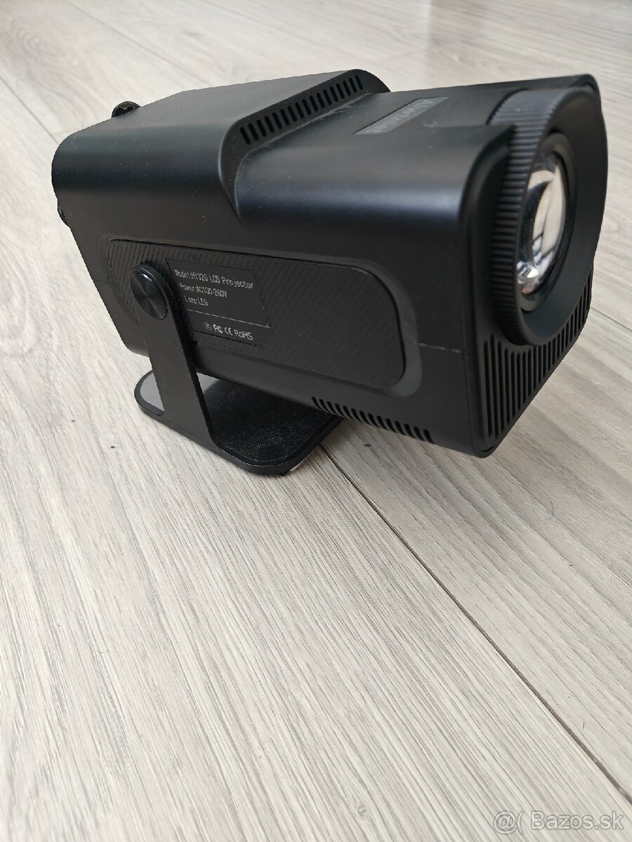 Projektor Hy320