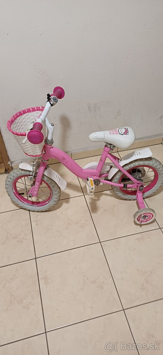 Dievčenský bicykel
