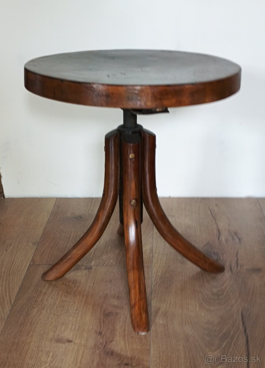 taburetka thonet