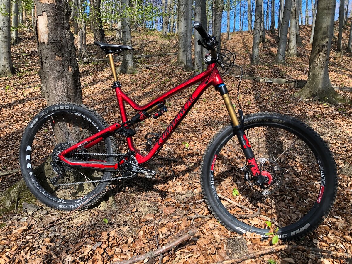 Commencal Meta AM V4.2 Fox Factory Kashima, Hope Tech