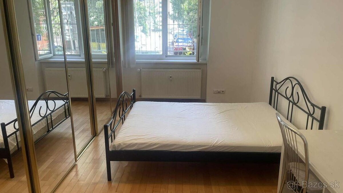 Prenájom 3-izb.bytu v širšom centre na ulici Belehradská v N