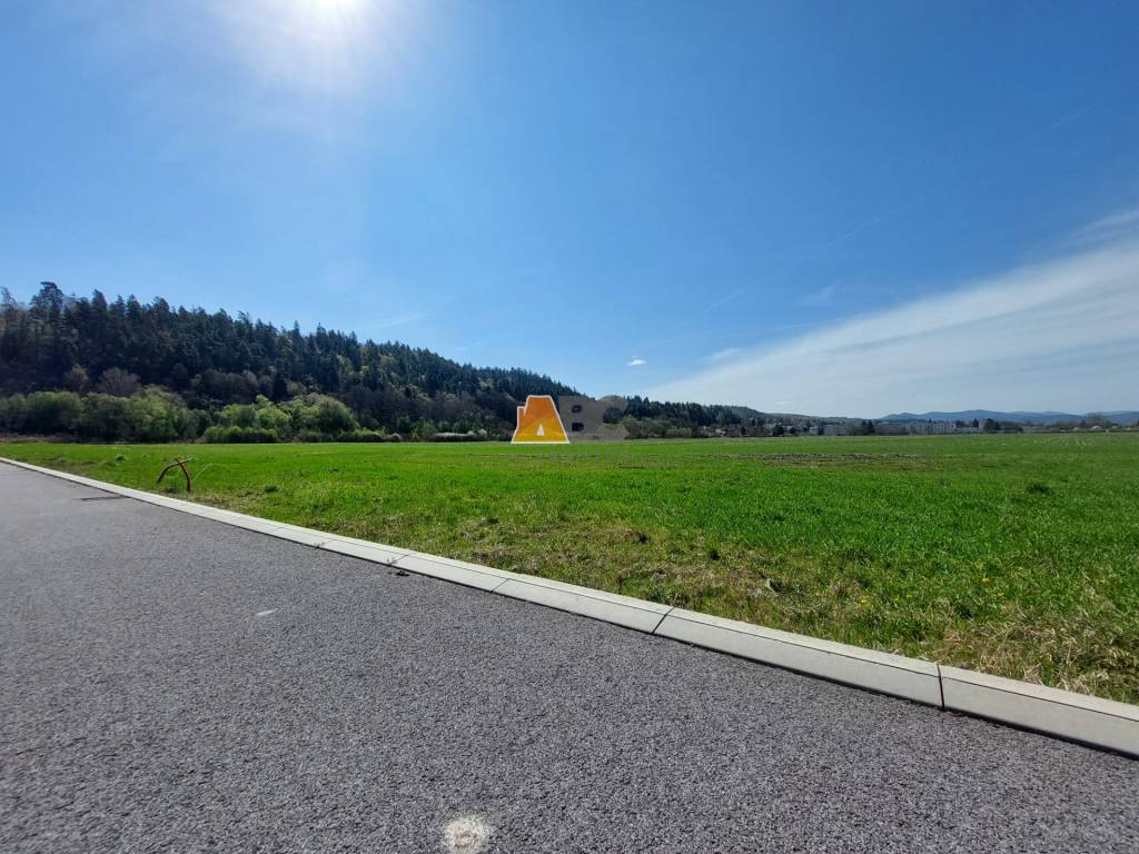 Stavebný pozemok Sliač – 634 m², blízko Zvolen a Banská Byst