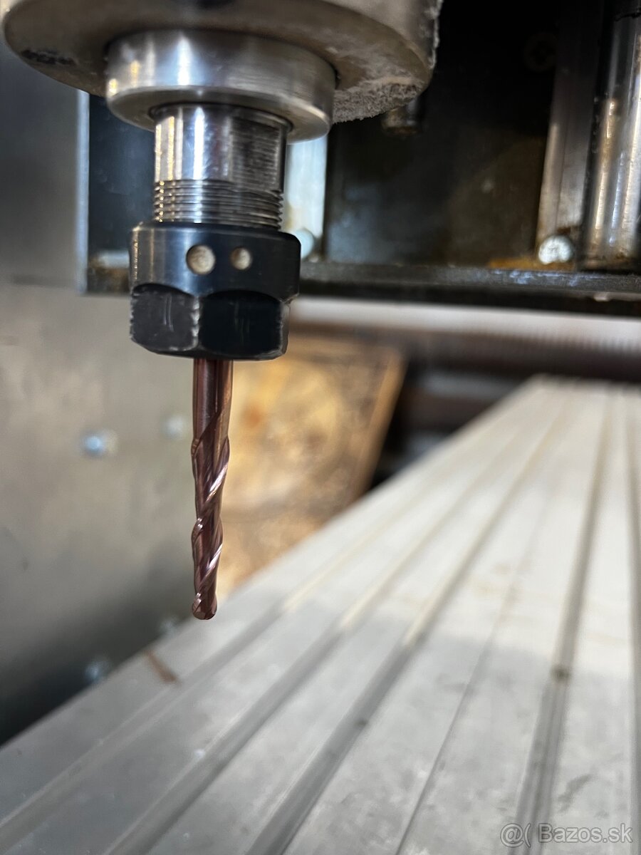 CNC frézovanie a 3D rezbárske práce(masív,MDF,plast)