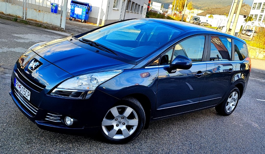 Peugeot 5008 1.6HDI 7.Miestny, Panoráma, Vyhrievané sedadlá