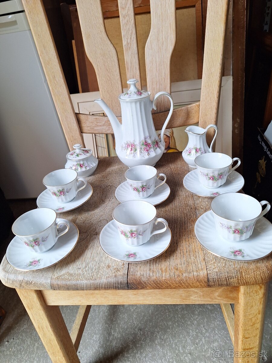 Starozitna porcelanova supravu