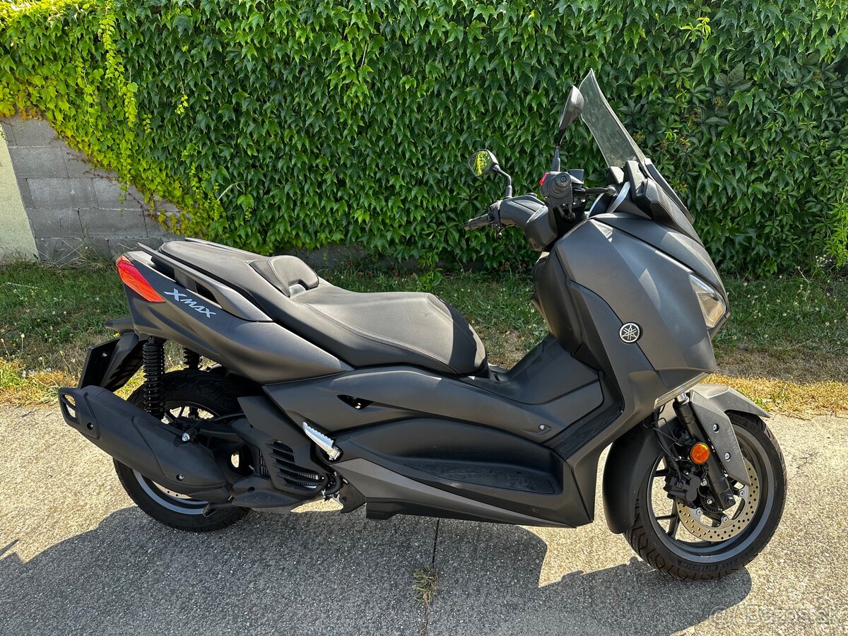Yamaha XMAX 125 len 2000km