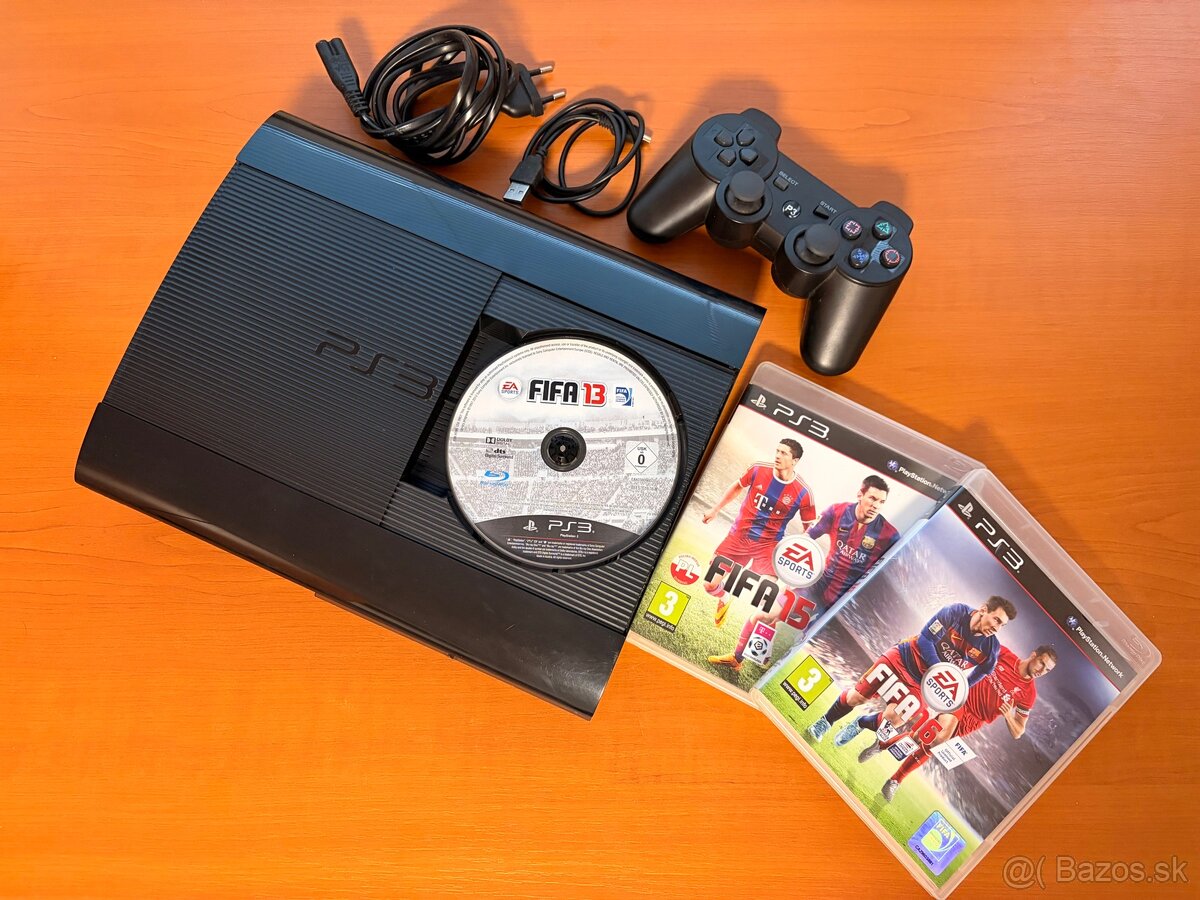 PlayStation 3 (PS3) Super Slim 500 GB + 3 hry
