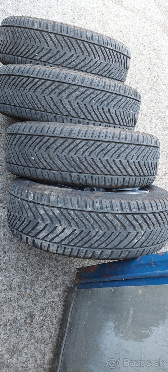 Predam elektrony 5x114,3 R18 + pneu 225/55 R18 Peugeot 4007