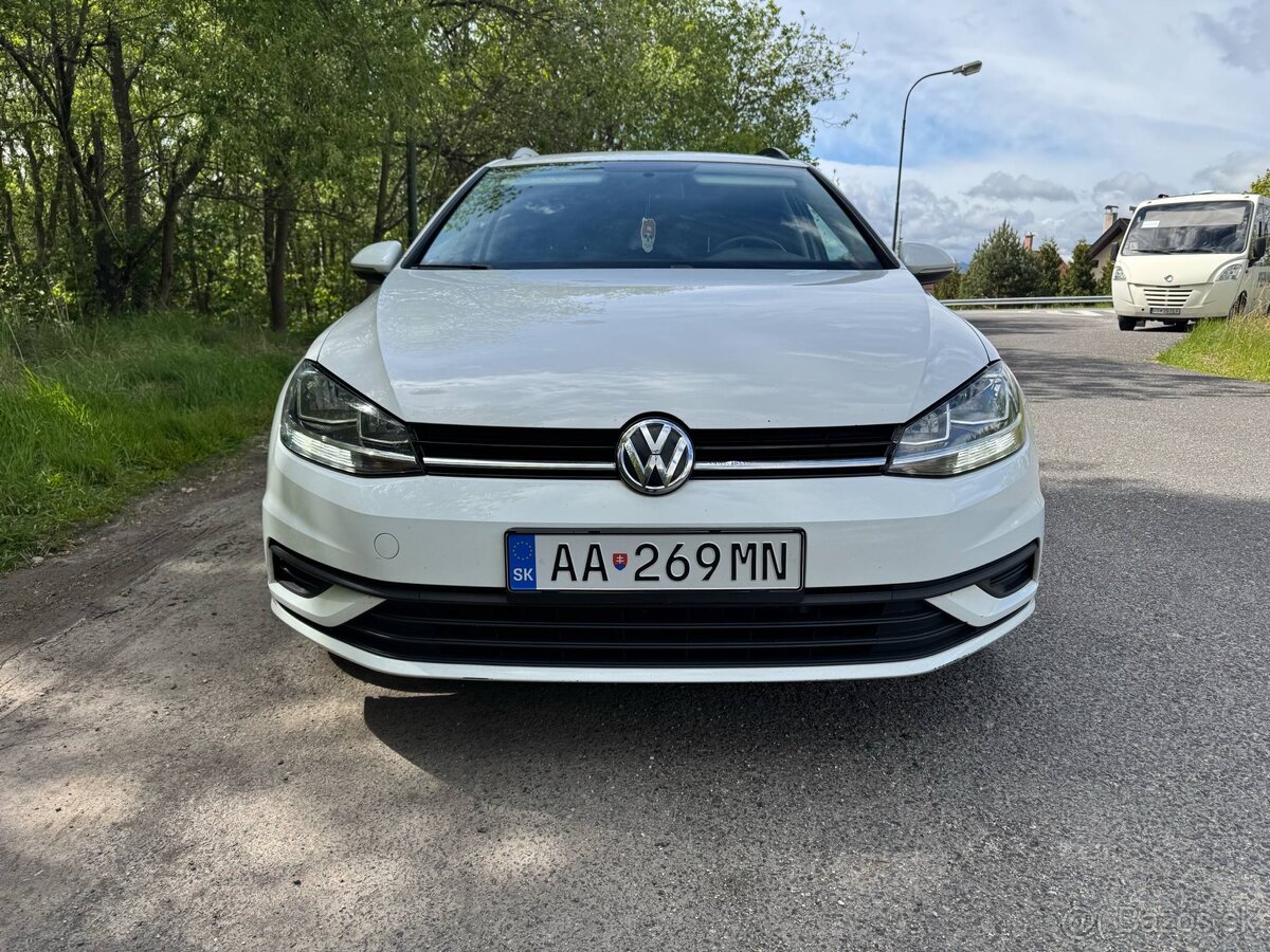Wolksvagen Golf