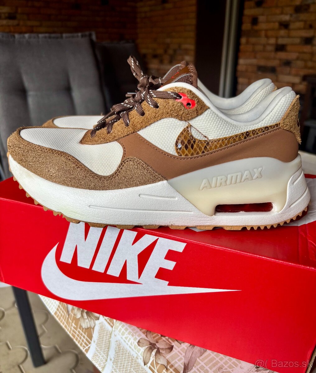 Tenisky Nike Air Max SE