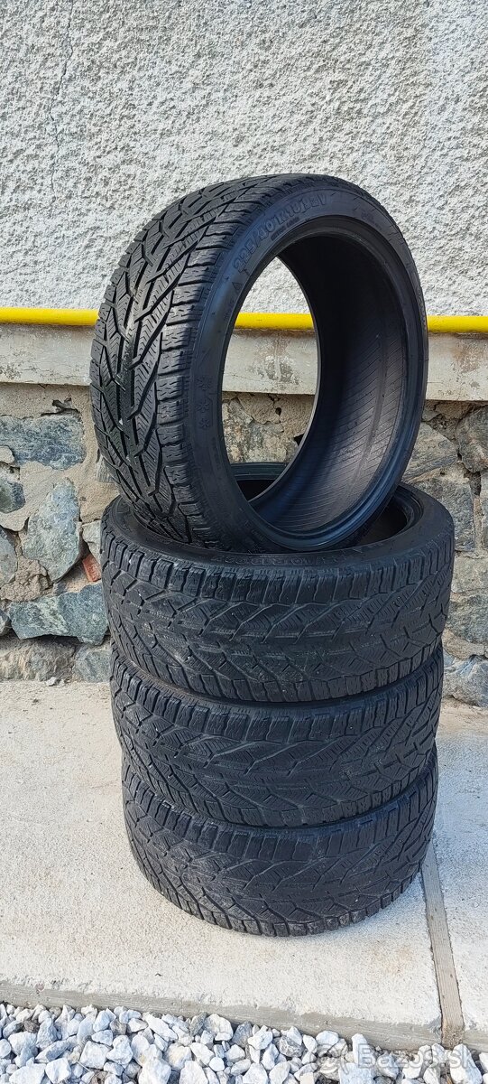 Zimné pneumatiky 225/40 R18