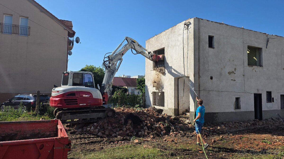 Búracie demolačné a zemné práce