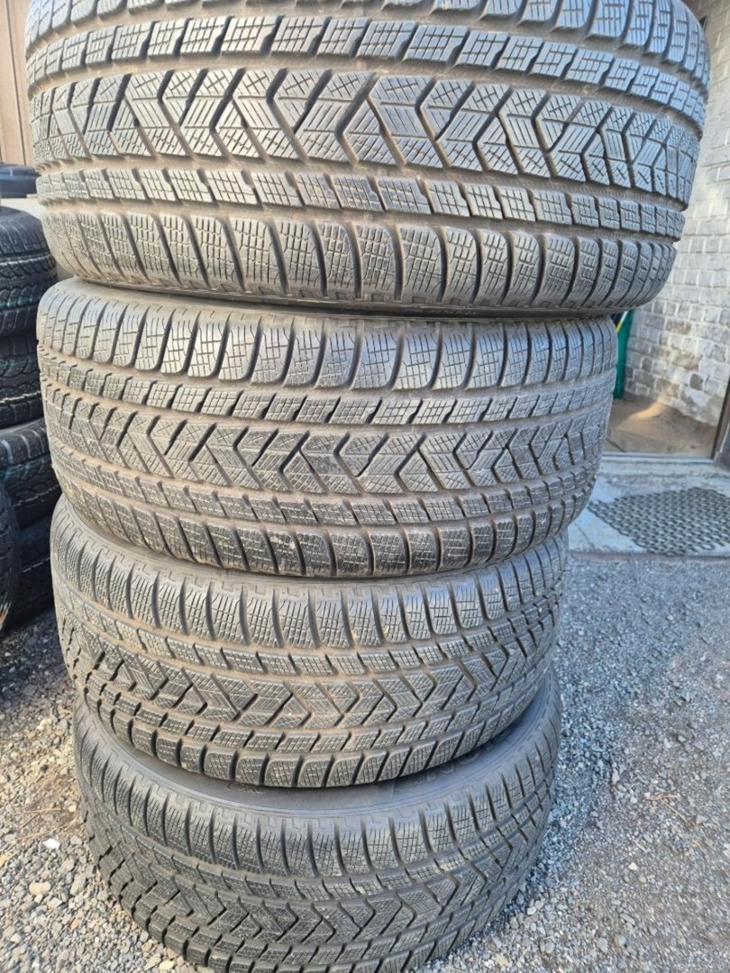 4x zimní pneu Pirreli 285/45/20 7mm