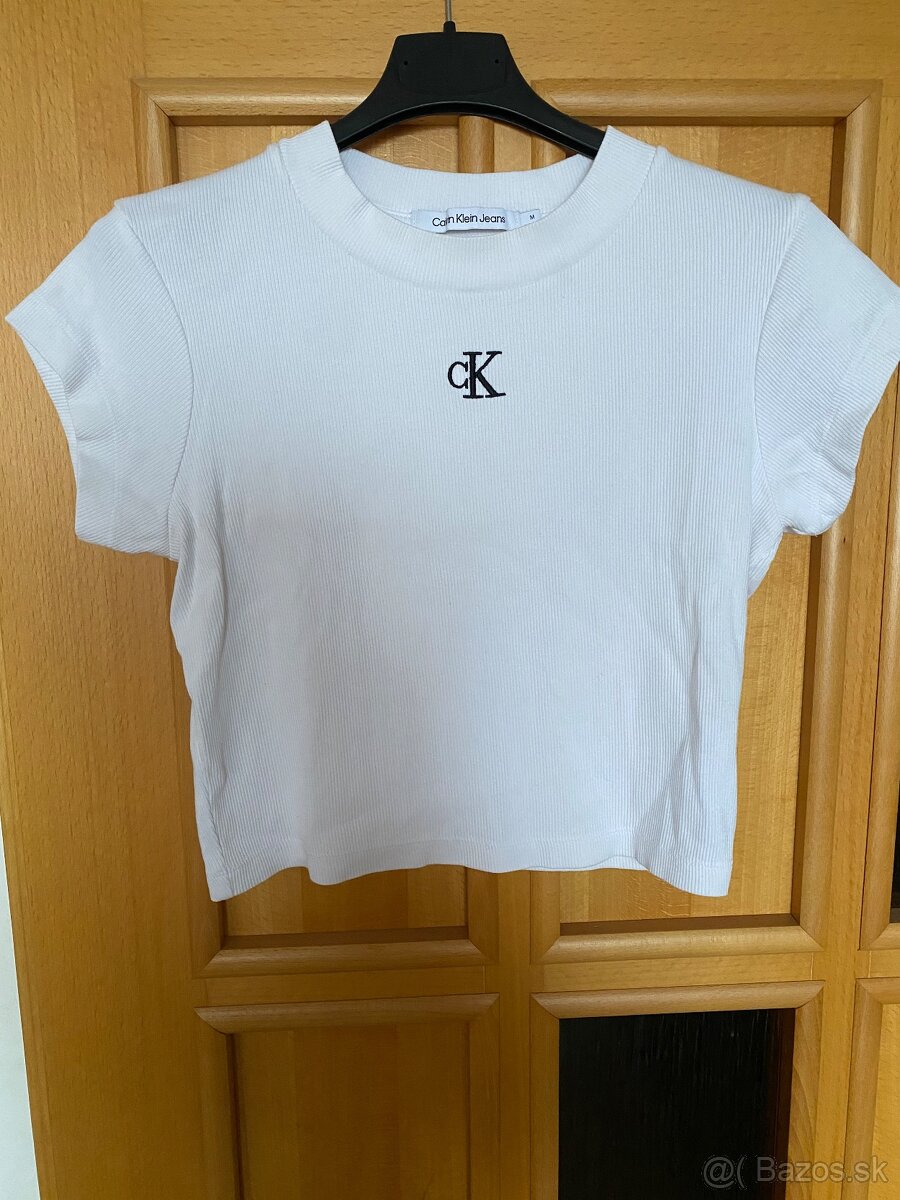 Crop tričko Calvin Klein