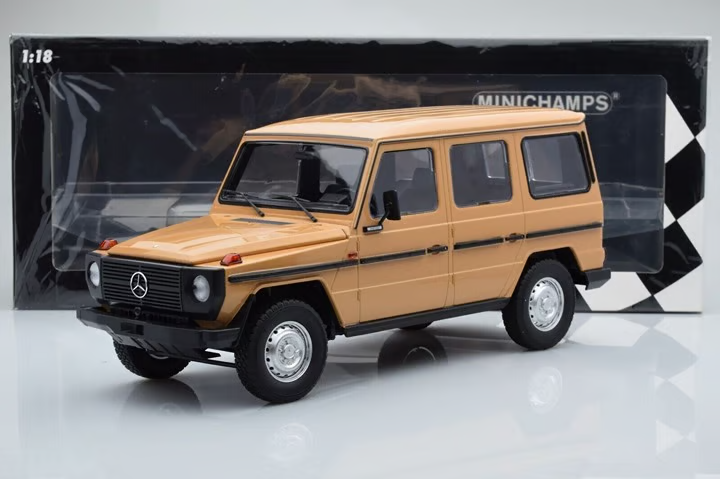 Predám model Minichamps Mercedes-Benz G LWB (W460) 1:18