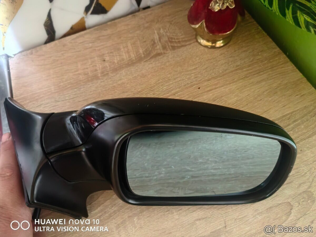 Spätné zrkadlo spolujazdcové. Peugeot 407sw