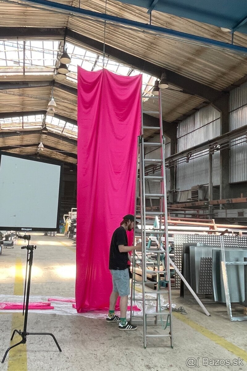 Saténová látky - cyklamenová (popis) už len 3 pásy