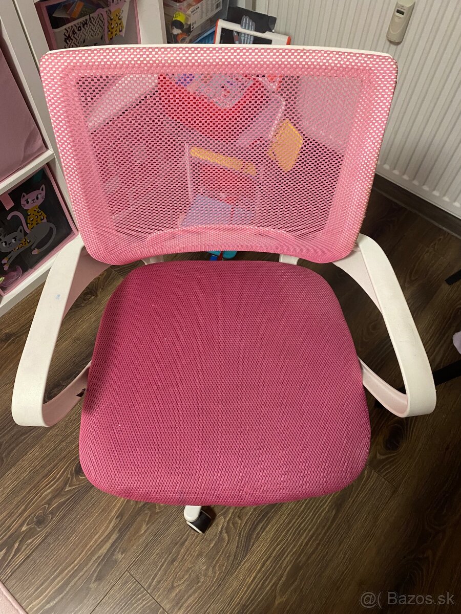 Detská ergonomická stolička