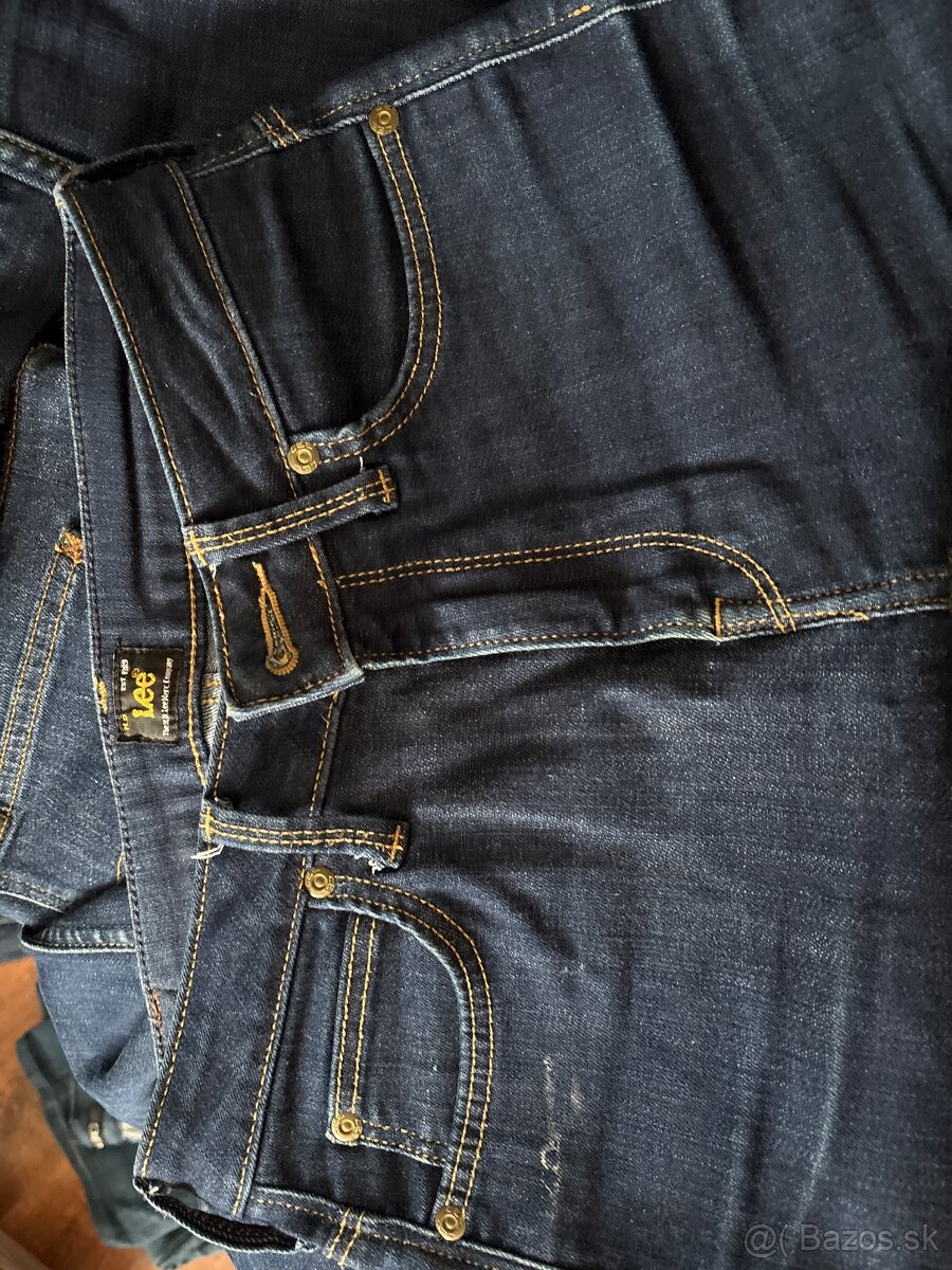 Predám rifle velkosť 27 prvé,druhé už.zn.VJC