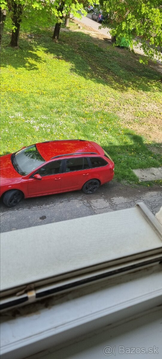 Predam 1.6 tdi...220xxx km