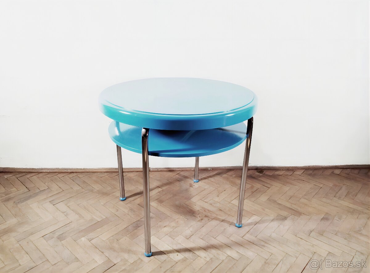 stolík funkcionalizmus,Slezák ST34